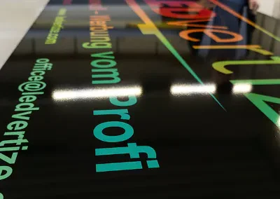 Grossauflagen von Banner, Tafeln, Schilder bei Kortschak Werbeagentur